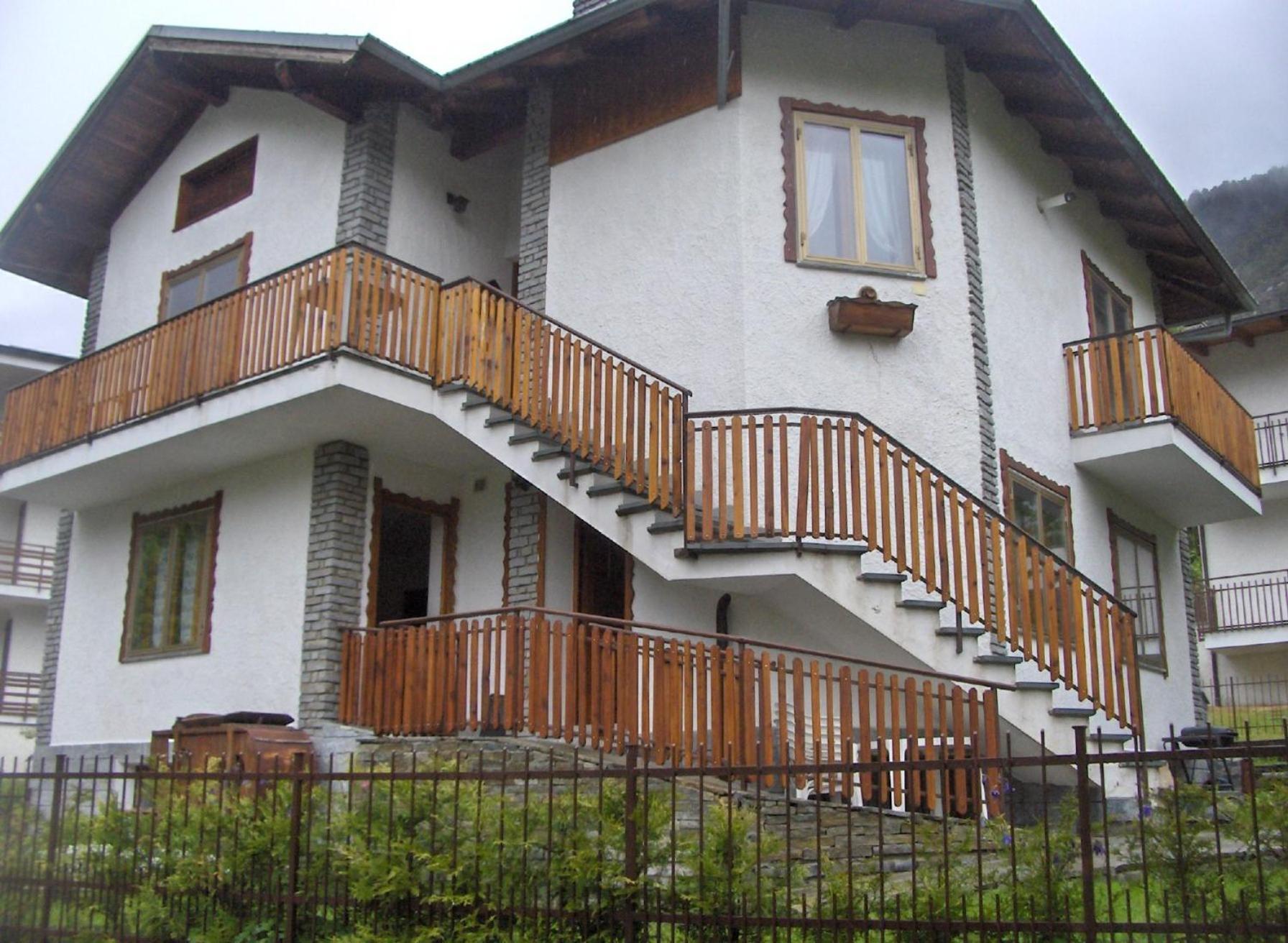 Апарт готель Residenza La Ruina Фенестрелле Екстер'єр фото